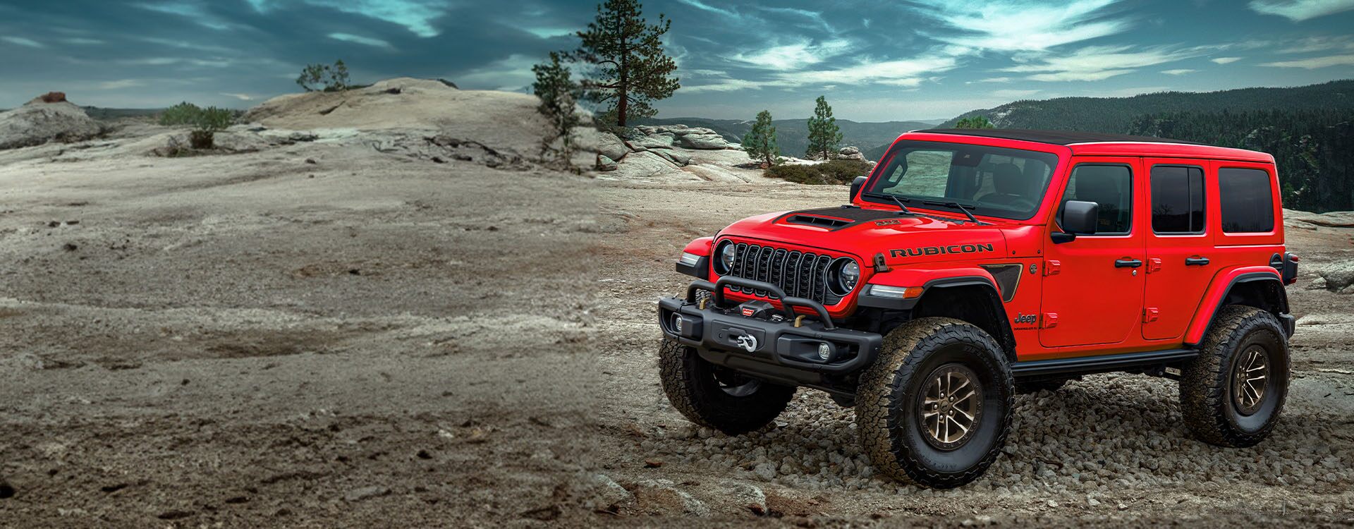 Un Jeep Wrangler Rubicon 392 Final Edition 2024 rojo estacionado en un claro rocoso fuera de la carretera, con montañas y un cielo de tormenta de fondo.