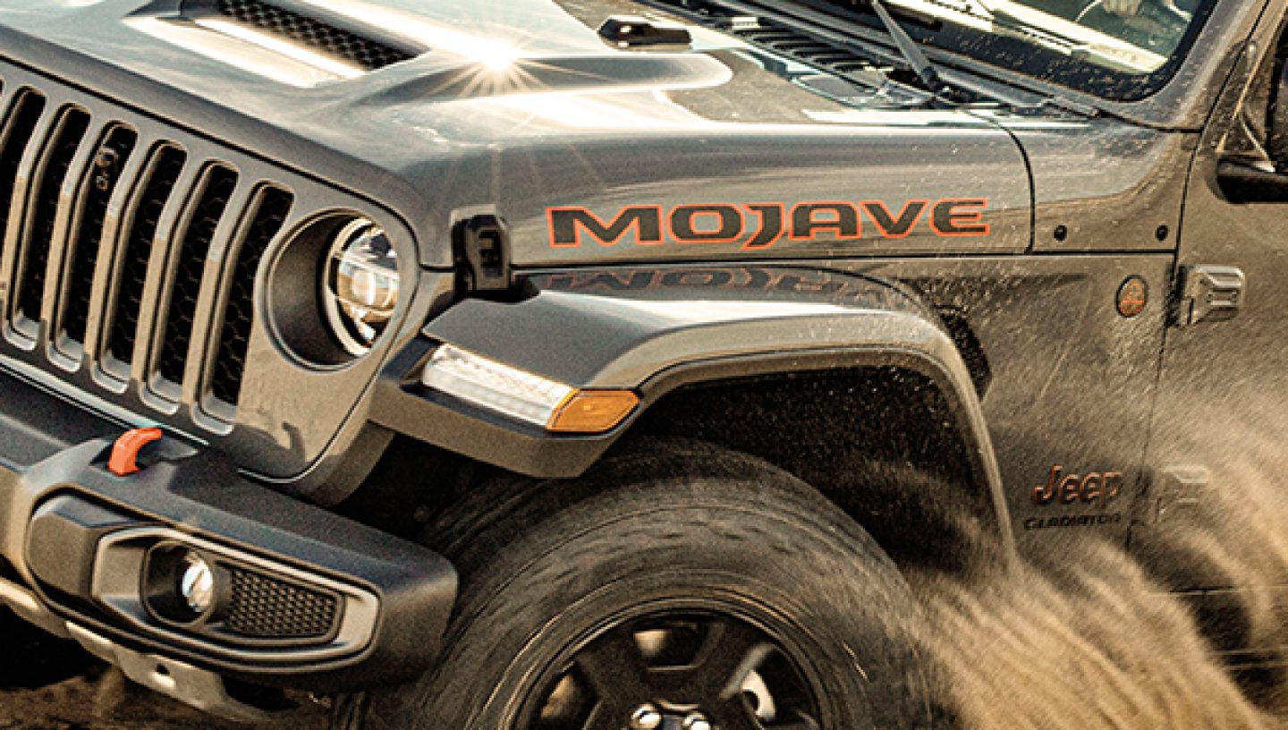Jeep Gladiator Mojave Primera Camioneta De Tamano Mediano Calificada Para Andar Por El Desierto Jeep Gladiator Mojave Primera Camioneta De Tamano Mediano Calificada Para Andar Por El Desierto